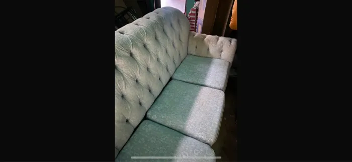 Vendo sofá de 3 lugares