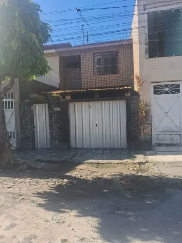 Imóvel para venda com 125 metros quadrados com 3 quartos em Cajazeiras - Fortaleza - CE
