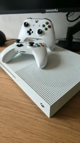Xbox one s 1TB