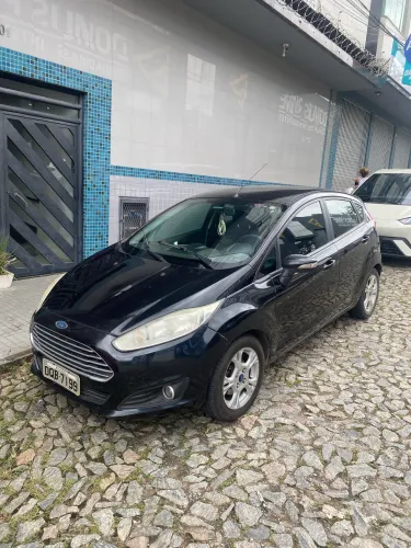 Ford Fiesta 1.6 16V Flex Aut. 5P 2014