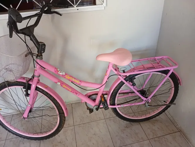 Vendo bicicleta semi nova R$ 700.
