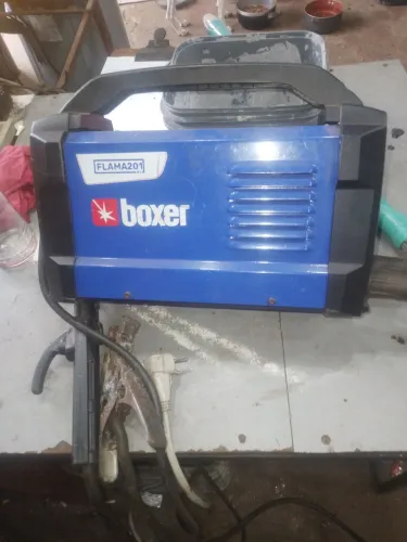 Maqquina de solda boxer flama. 201