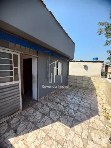 Casa à venda em São Paulo-SP, Jardim Irapiranga: 4 quartos, 3 salas, 6 banheiros, 125m² -