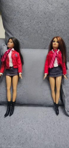 boneca roberta (dulce maria) + lupita (maite perroni) rbd uniforme escolar anos 2000 