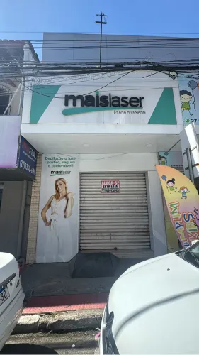 Alugo loja montada 30 mts2 no coração de Laranjeiras. 