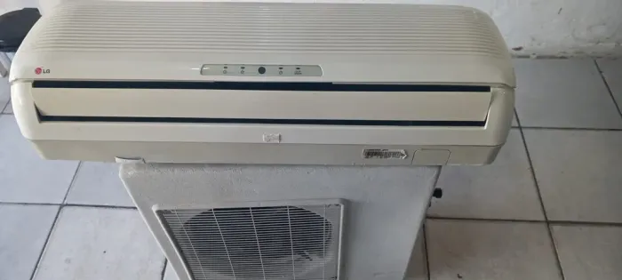 Split Hi-Wall LG 8.000Btu/h Só Frio 220V R22