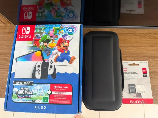 NINTENDO SWITCH OLED DESBLOQUEADO