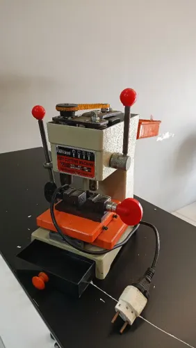 COPIADORA DE CHAVE PANTOGRÁFICA 