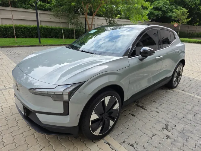 Volvo EX30 E60 Ultra (elétrico) 2024