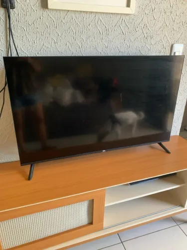 Vendo tv funcionando normalmente