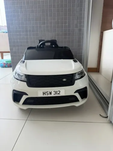 ? Carrinho Elétrico Infantil Land Rover Branco - Bem Conservado!