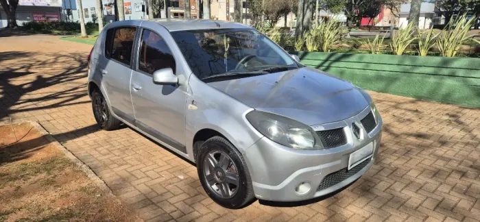 Renault Sandero Expression Hi-flex 1.6 8V 5P 2010