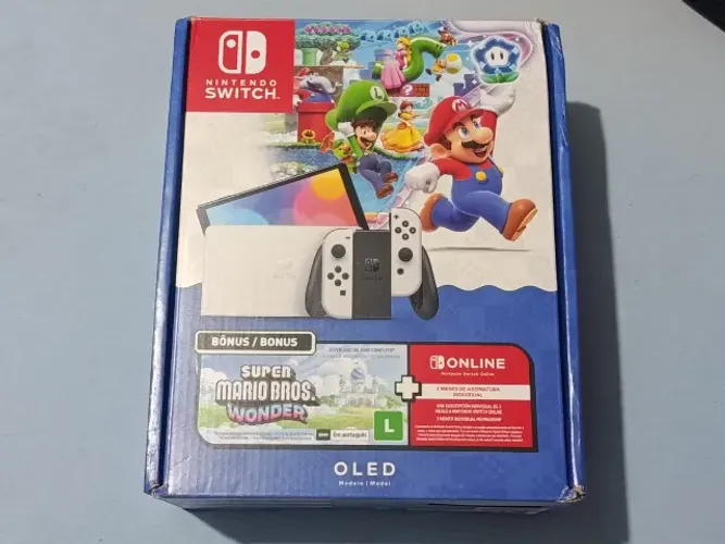 Nintendo Switch Oled + micro SD 255gb + Case + Controle Pro (6 meses de uso)