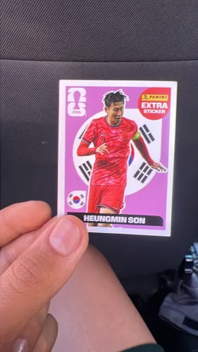 Figurinha extra do SON regular OFICIAL 