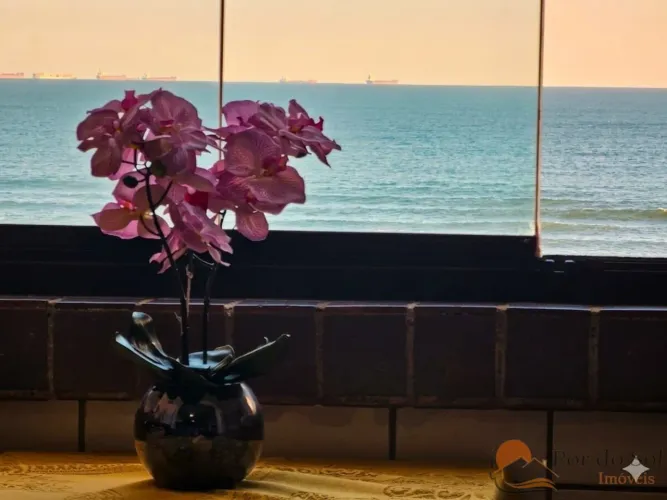 Apartamento com vista para o mar a venda em Praia Grande