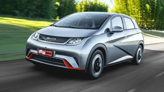 BYD Dolphin EV (Elétrico) 2026