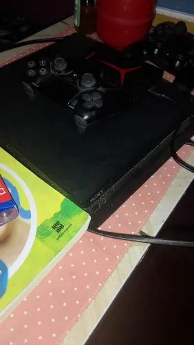 Ps4 slim mídia digital e mida física