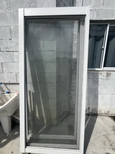 Portas de vidro + tela 