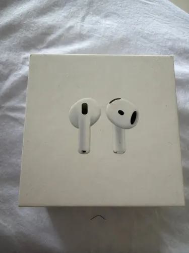 AirPods 4