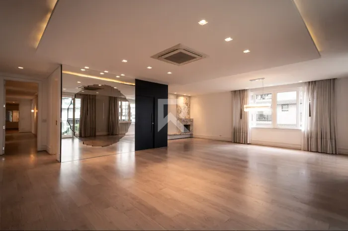 Apartamento Alto Padrão Semi Mobiliado com 3 Suítes 5 Vagas para Locação, 344 m² Batel C