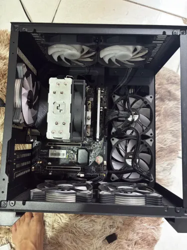 Kit PC Completo Sem Placa de Vídeo - Ryzen 5500 / 16GB / Fonte 600W (Precisa de GPU)