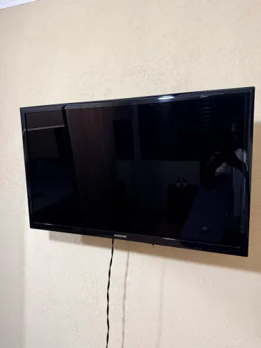 TV LED SAMSUNG 40 POLEGADAS COM CHROMECAST