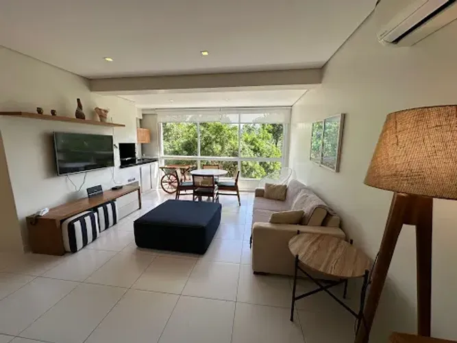 Casa para locação anual e venda no Brisas do Camburizinho | 3 suítes | Condomínio completo
