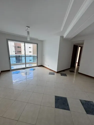 Imóvel para venda possui 110 metros quadrados com 3 quartos em Praia da Costa - Vila Velha