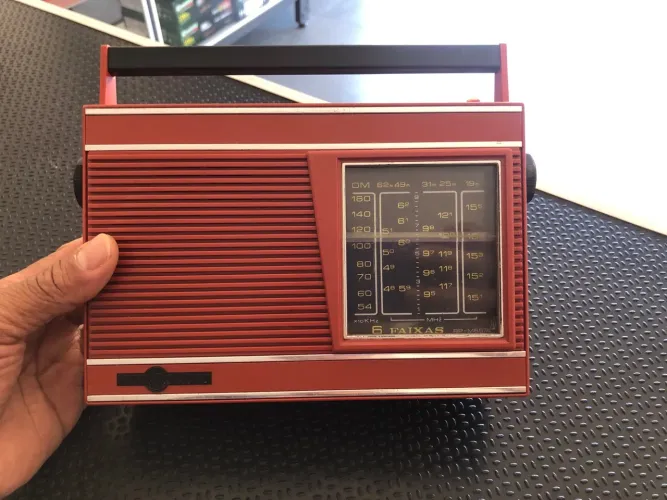 Motorradio 65 vermelho