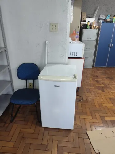 FRIGOBAR CONSUL EM ÓTIMO ESTADO