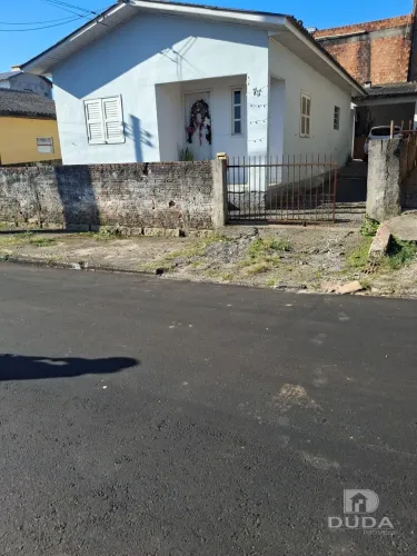 Casa com 2 quartos em Criciúma