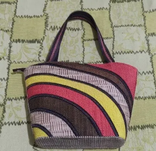 Bolsa Feminina Colorida Artesanal de Palha com Zíper