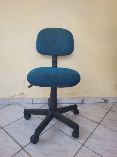 Cadeira de Escritório Giratória