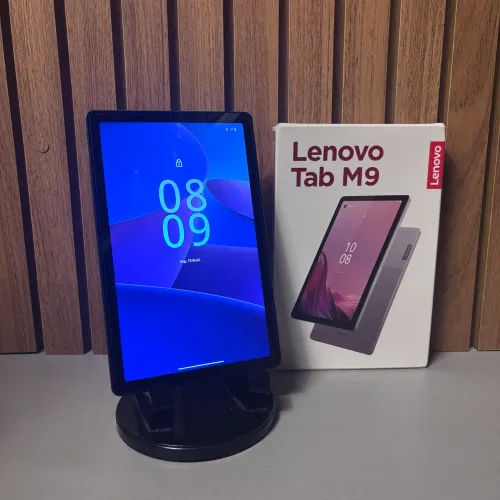 Tablet Lenovo M9