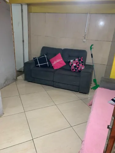Alugo casa