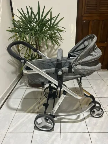 Carrinho bebê + bebê conforto + suporte carro. SAFETY 1ST 