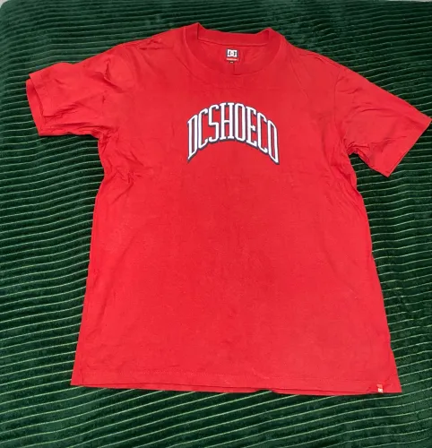 camiseta dc shoes masculina vermelha gg