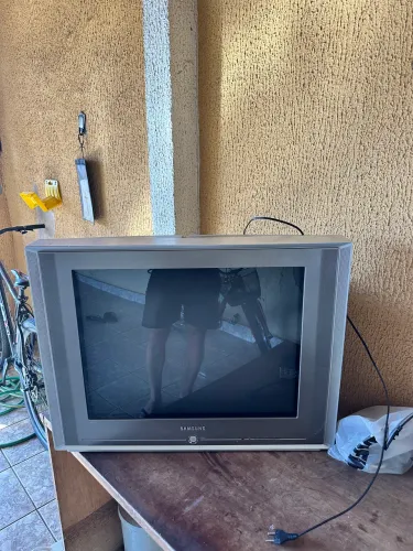 Vendo esta Tv tela plana 