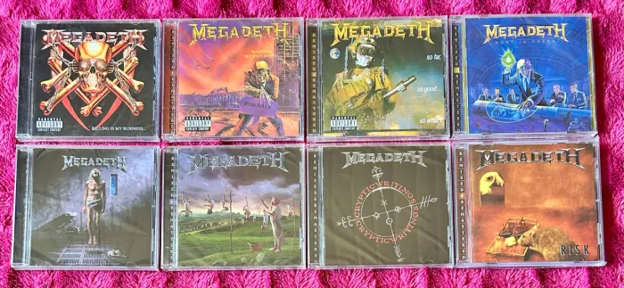 Megadeth Lote com 8 CDs Importados, Formam Mascote na Lateral
