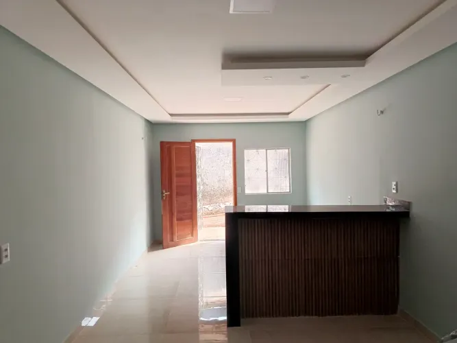 VENDO LINDA CASA, IDEAL PARA CASAL - NO BAIRRO DA MATINHA.