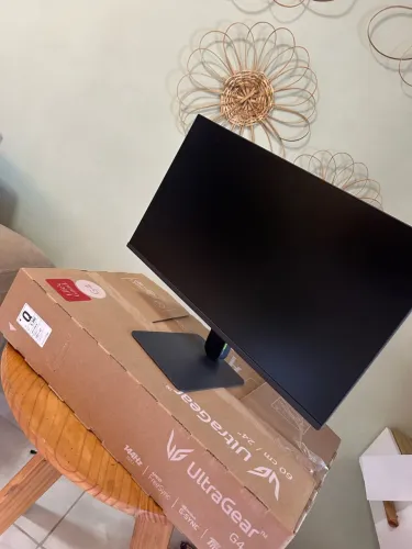 Monitor LG 24 Polegadas - 144 Hz Trabalho e Jogos!
