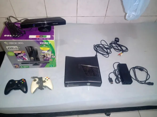Xbox 360 Slim (Defeito)