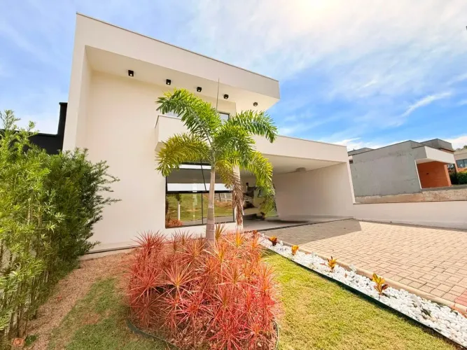 VENDE OU ALUGA CASA NO RESIDENCIAL MILANO NA CIDADE DE INDAIATUBA COM 3 SUITES TODA PLANEJ