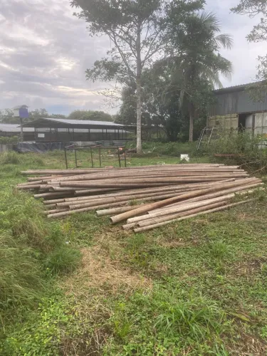 Tubo de PVC (PLÁSTICO)