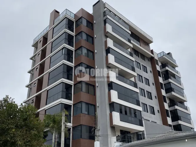 Apartamento completo e impecável na Vila Izabel.