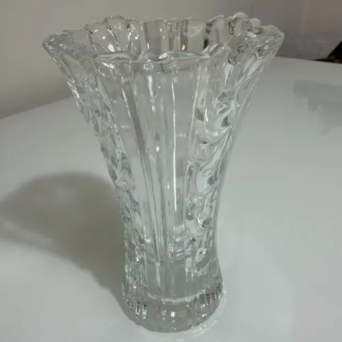 Vaso Vidro Esculpido Muito Bonito