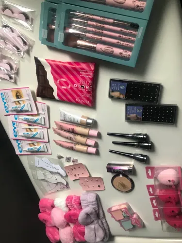 Kit loja MAQUIAGENS E SEMIJOIAS