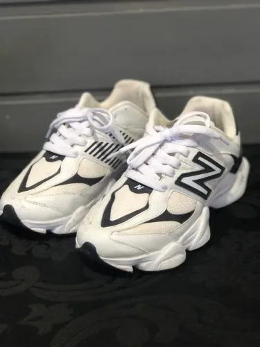 Tênis new balance 9060