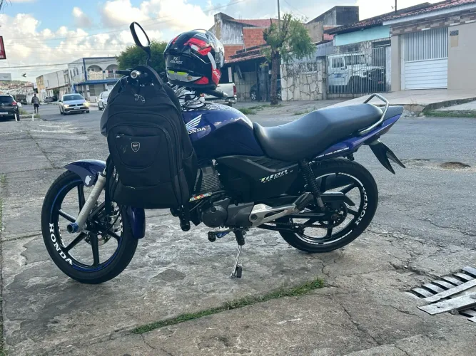 Titan 150
