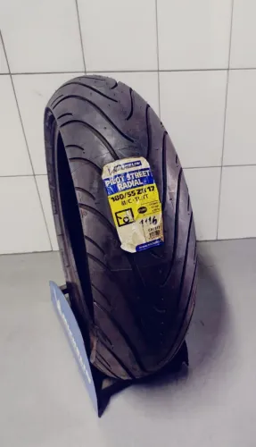 Pneu 180/55 ZR 17 Michelin Pilot STREET RADIAL